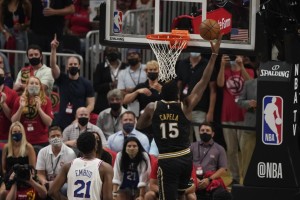  恩比德40+15统治内线，76人横扫步行者  