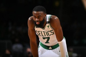  里昂队长重伤赛季提前报销  