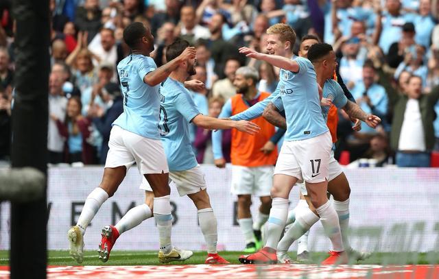  德布劳内手术刀直塞，曼城中场大师主宰比赛  