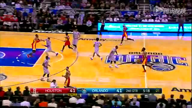  科隆中卫组合发威，零封对手终结连败